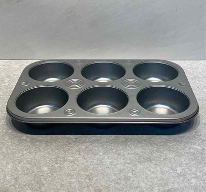 Muffin Pan