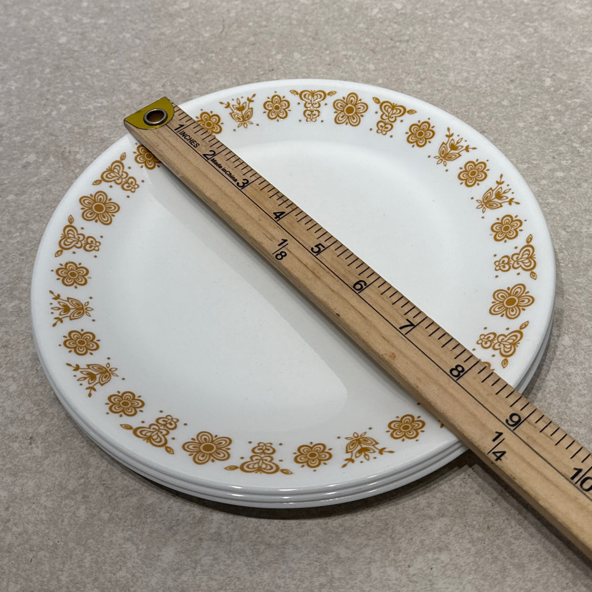 Set of 3 Corelle Plates