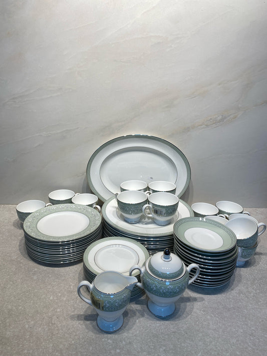 Wedgwood Juliet Dinnerware Set