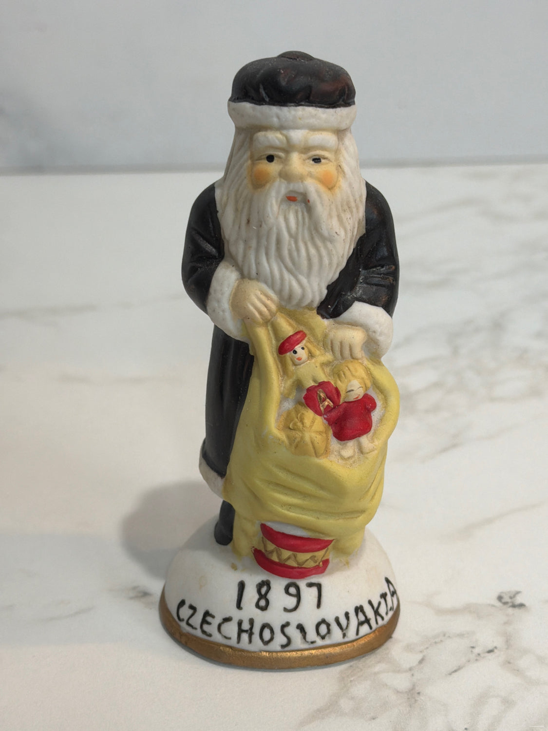 Figurine