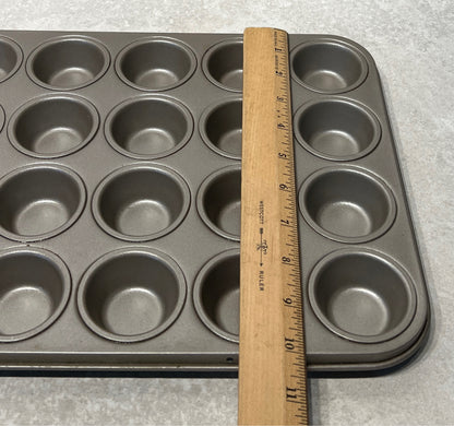 Muffin Pan