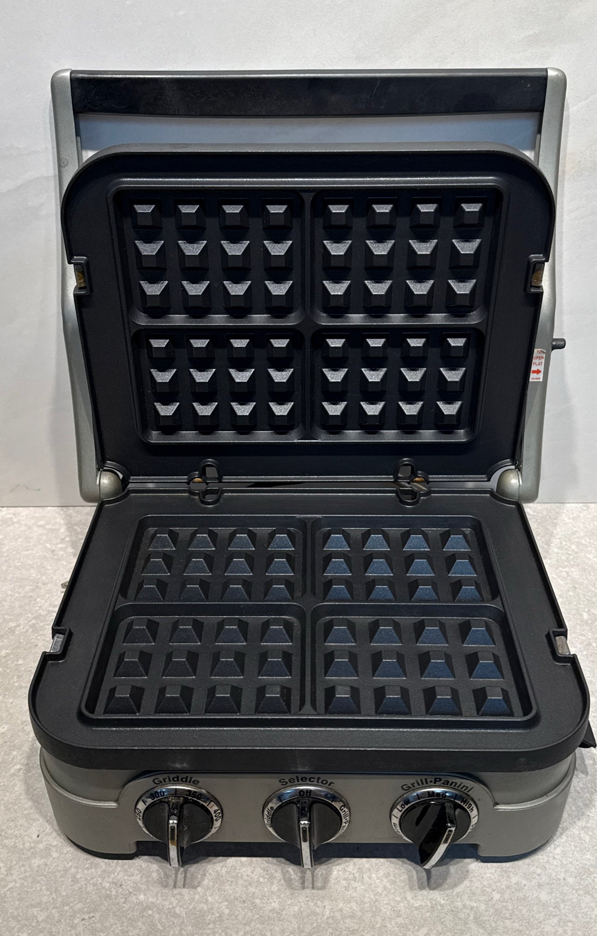 Cuisinart Griddler with Plates