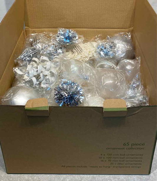 Colin Cowie Ornament Set