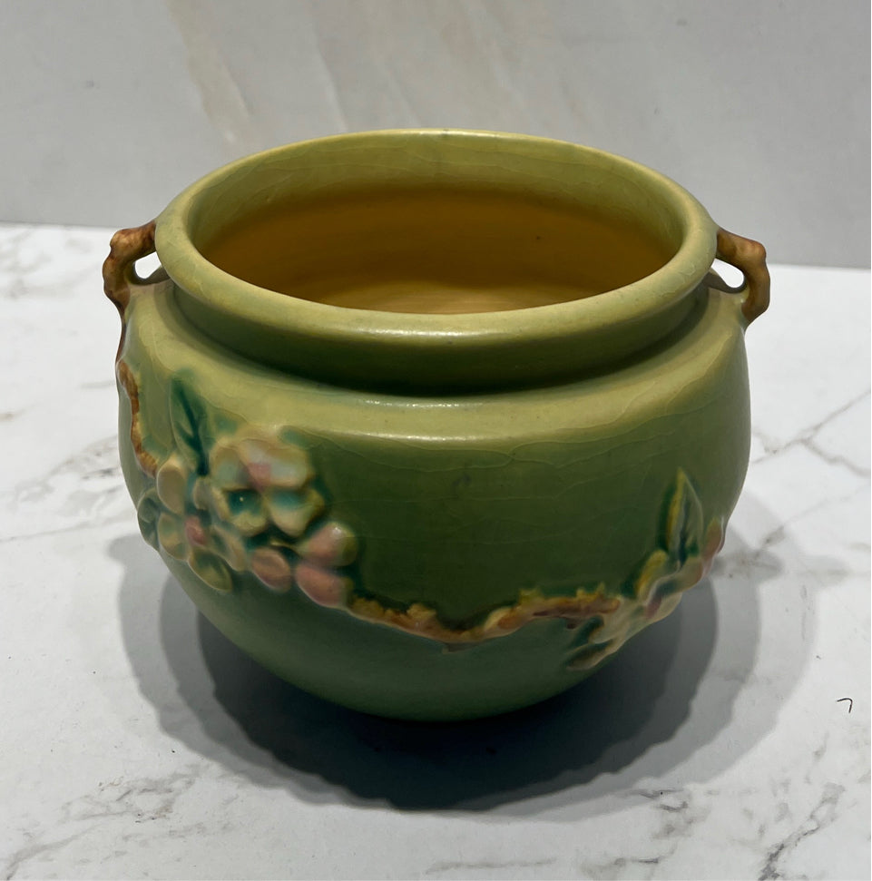 Roseville Planter 300-4 (crazing)