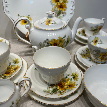 Paragon/Royal Standard Tea Set