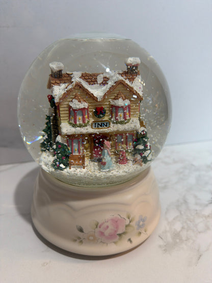 Pfaltzgraff Snowglobe