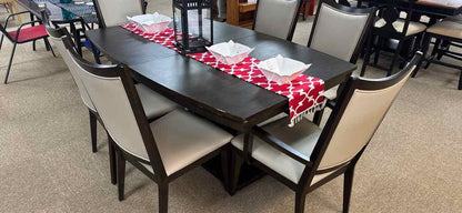 Table and 6 Chairs