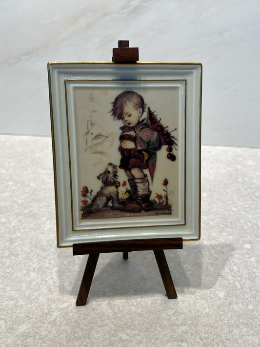 Hummel Plate on Stand