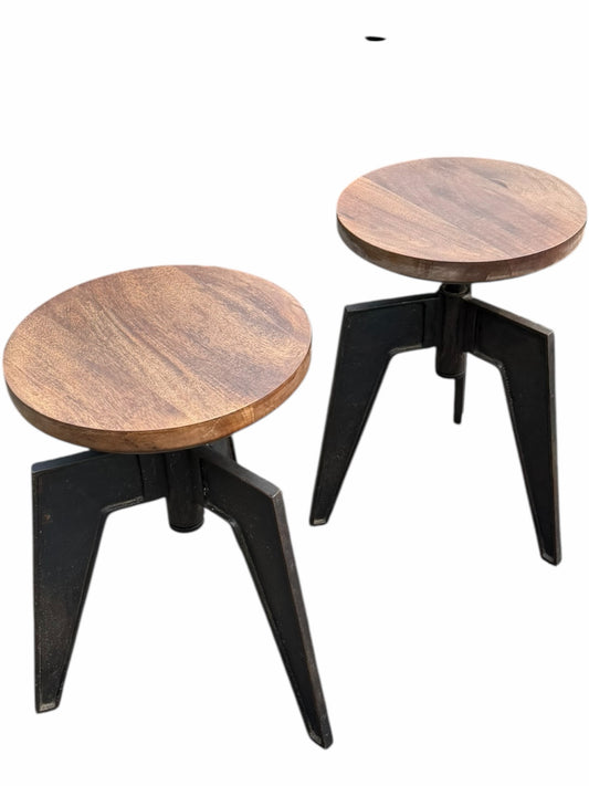 Set of 2 Stools