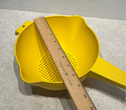 Tupperware Strainer