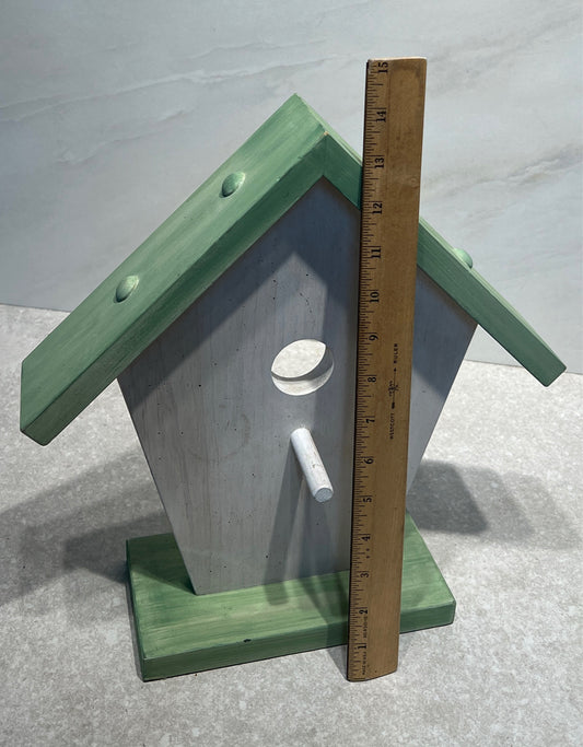 Birdhouse Decor