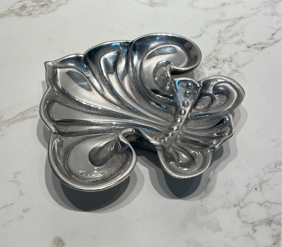 Mariposa Dish