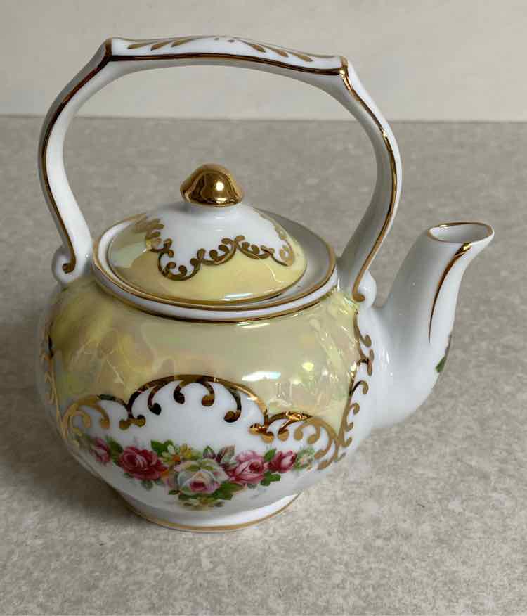 Teapot