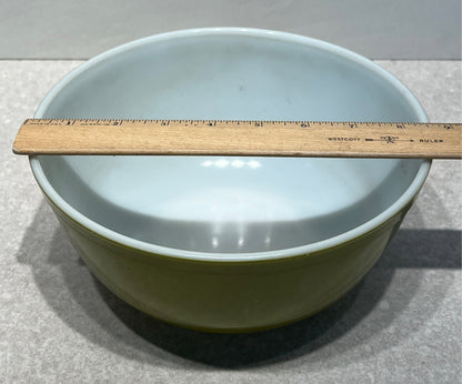 Pyrex Bowl - as is