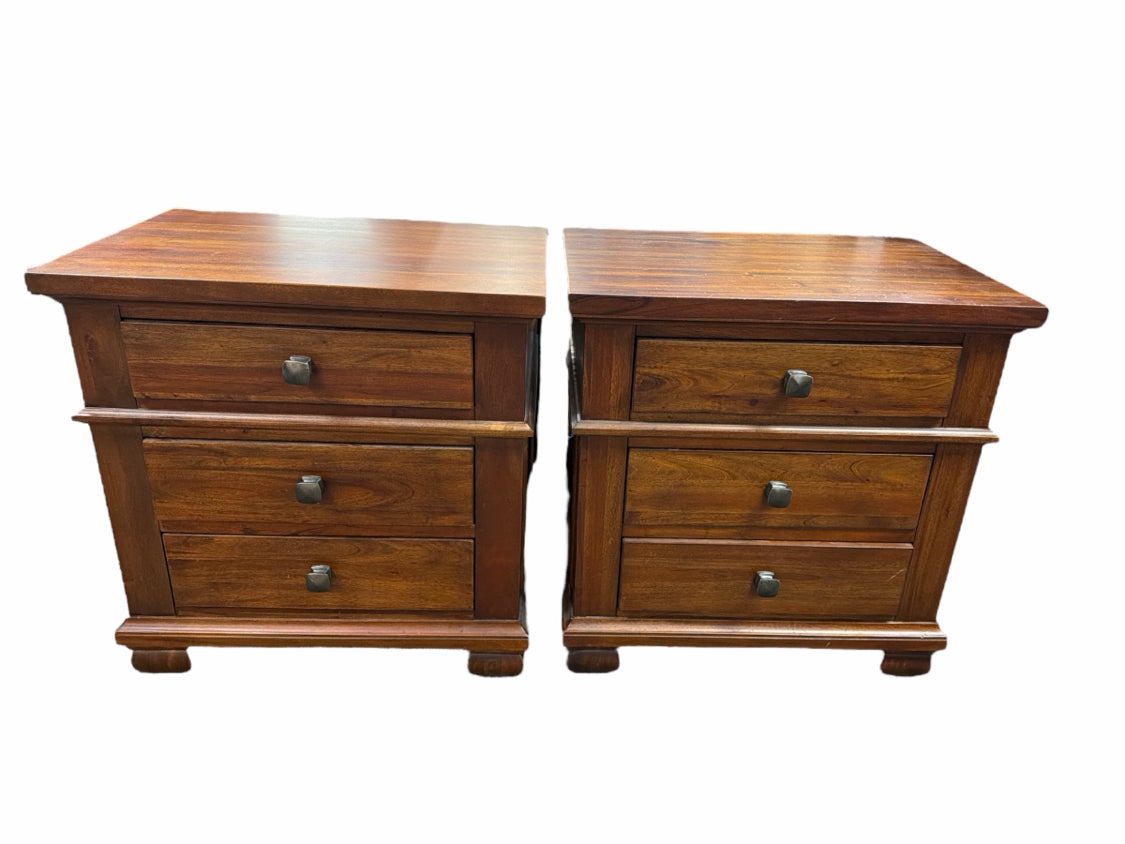 Set of 2 Napa Furniture Nightstands