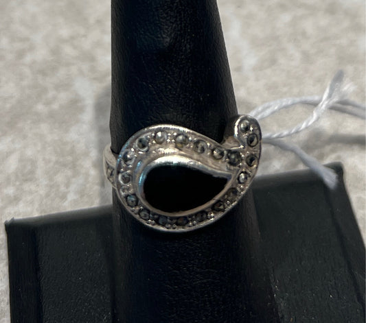 Sterling Ring - Size 8