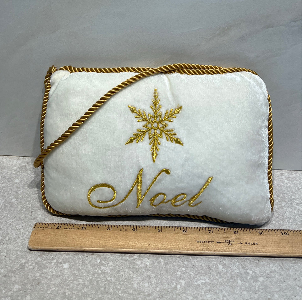Noel Pillow
