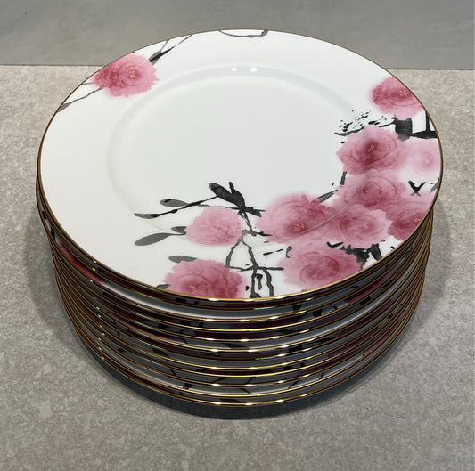 Set of 12 Noritake Dinner Plates