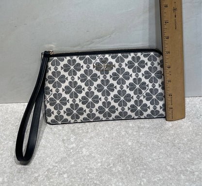Kate Spade Wristlet