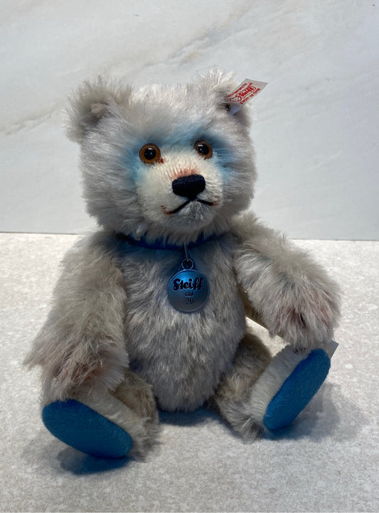 Steiff Bear 421211