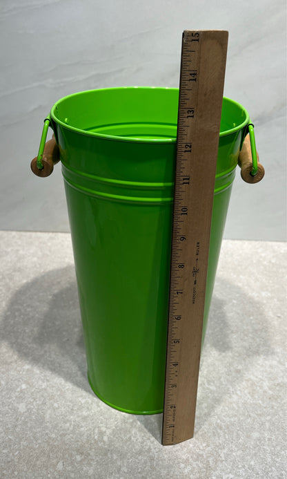 Green Bucket