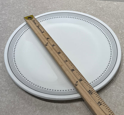 Set of 2 Corelle Plates