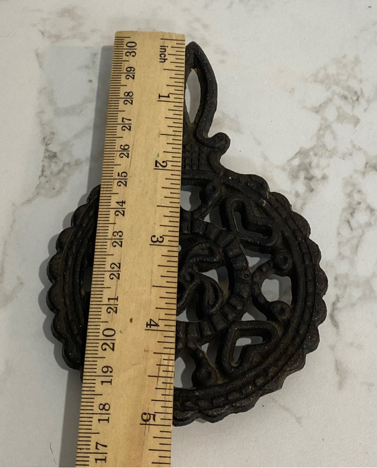 Trivet