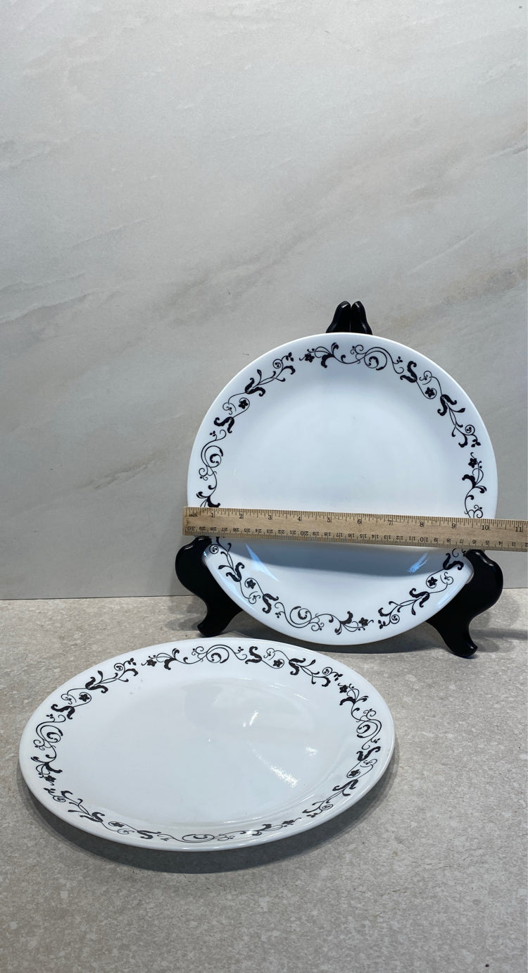 Set of 2 Corelle Plates Used