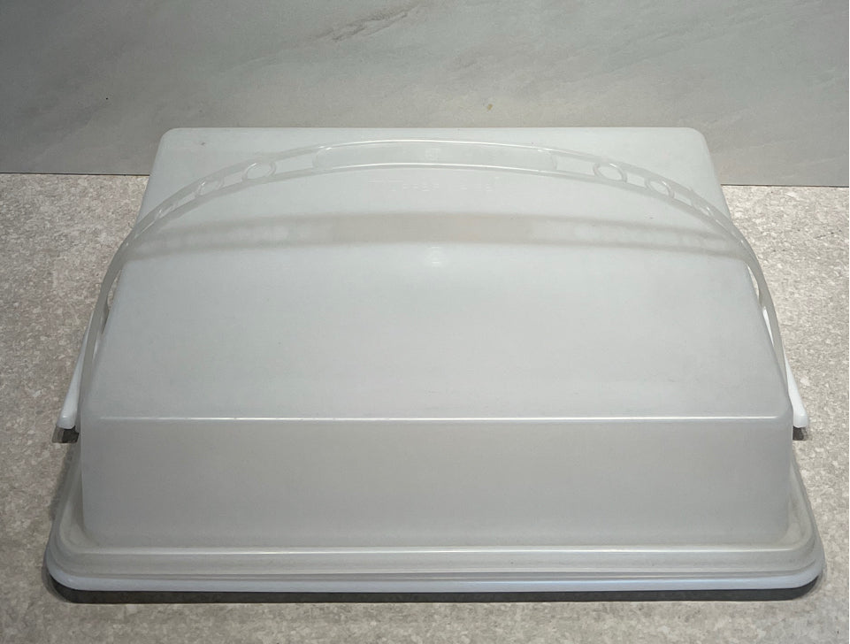 Tupperware Sheet Cake Holder
