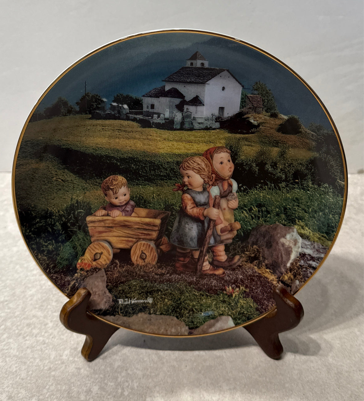 Hummel Plate