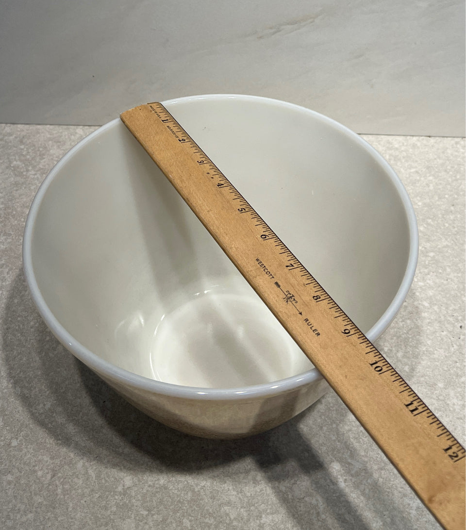 Fire King George Briard Bowl