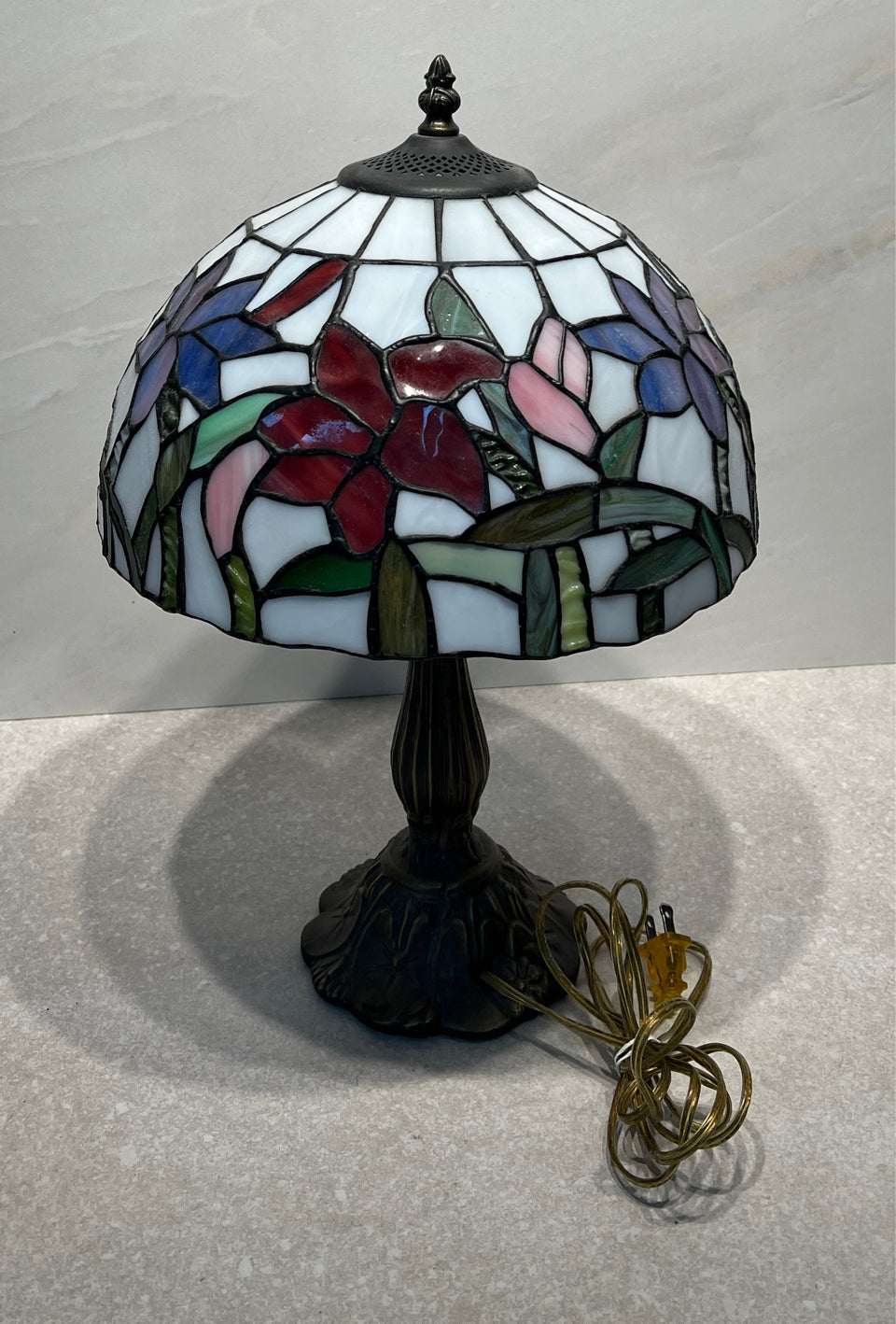 Tiffany Style Stain Glass Lamp