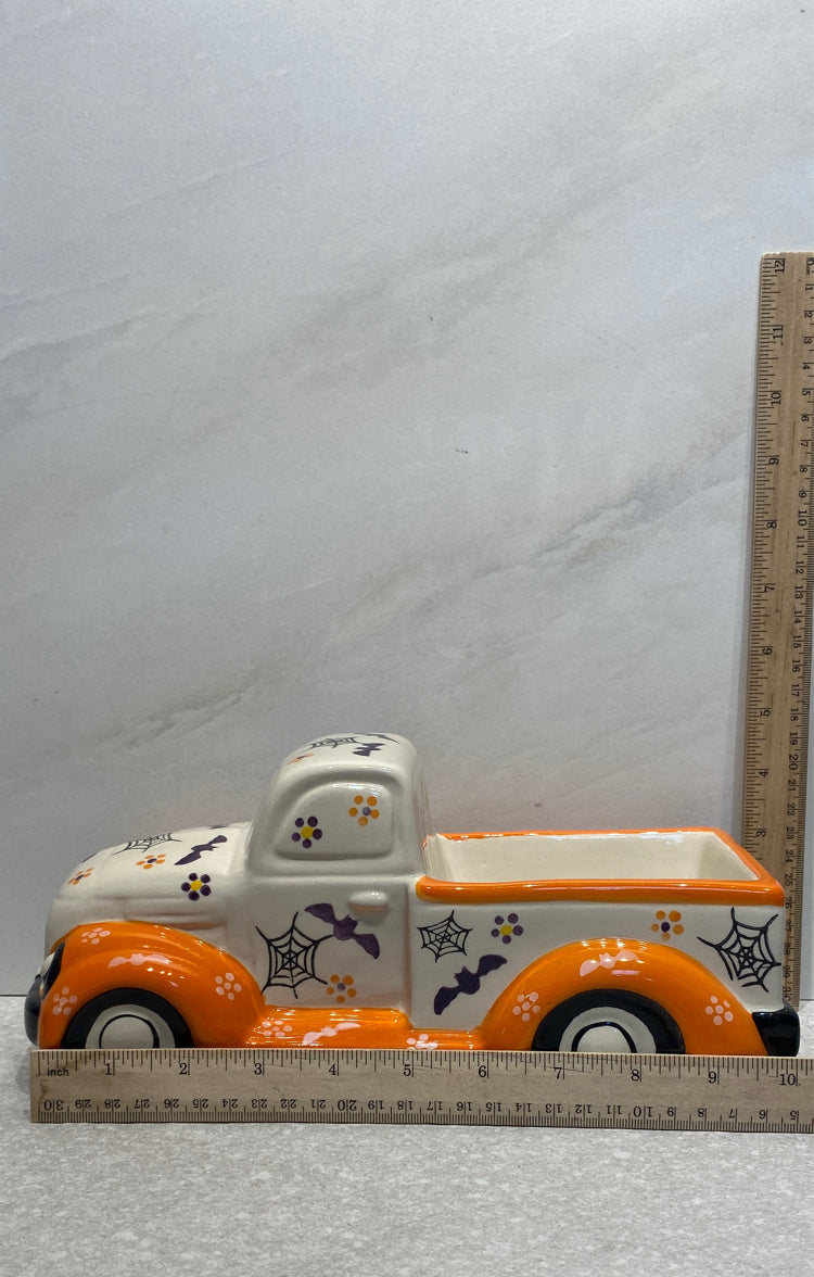 Temptations Holiday Truck