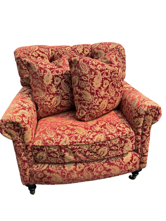 Huntington House Chair With 2 Pillows