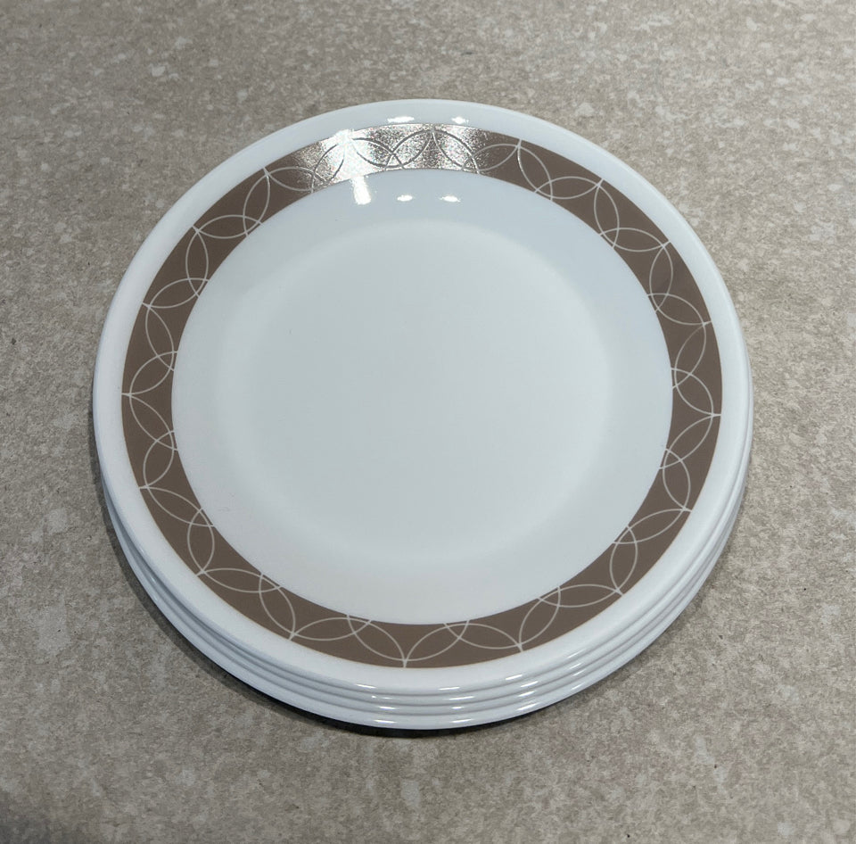 Set of 4 Corelle Pltes