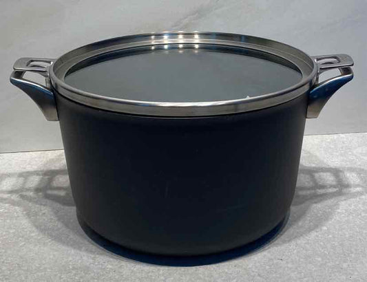 Calphalon Stock Pot with Cover Retail $229