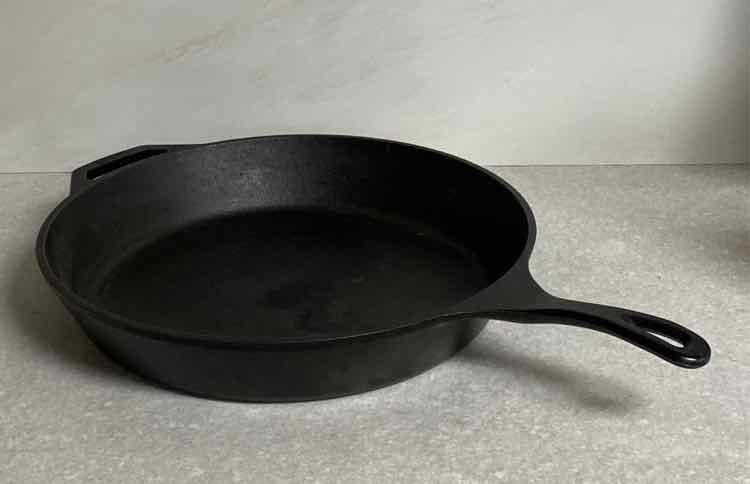 Lodge Pan