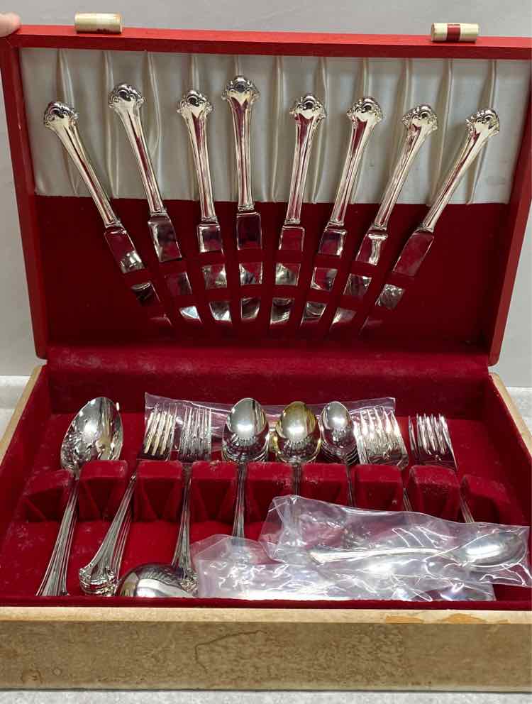 Towle Silverware Set