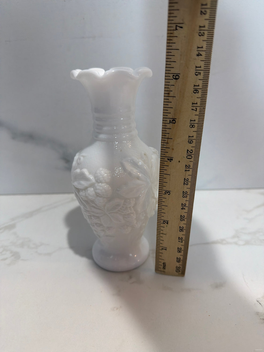 Milkglass Vase
