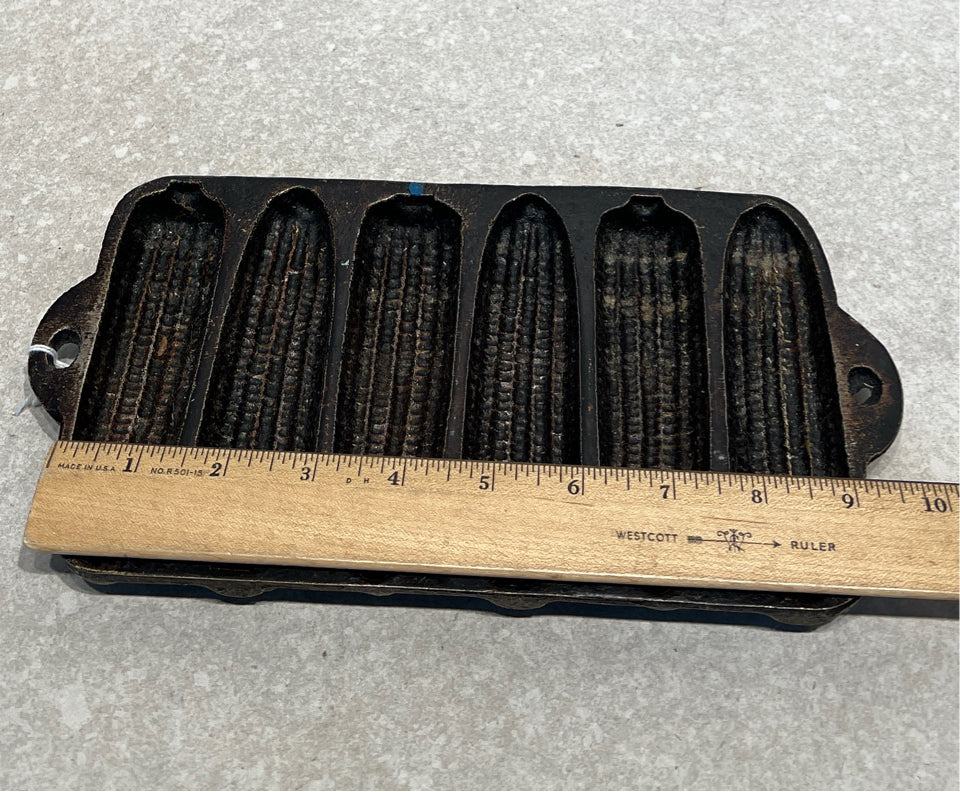 Cast Iron Corn Pan