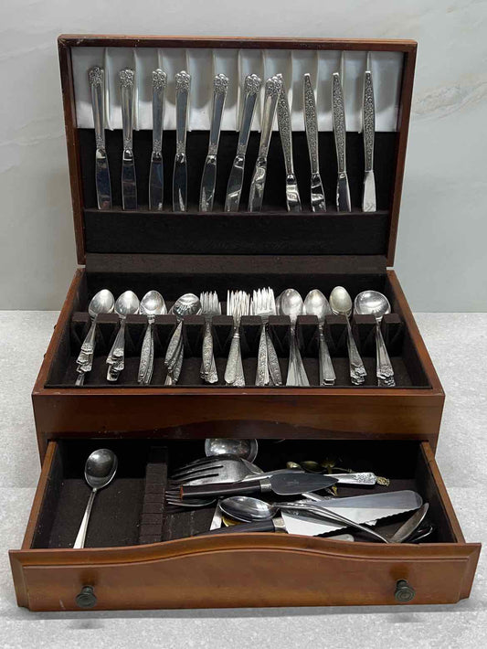 Silverware Set