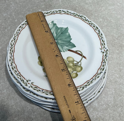 Set of 8 Noritake Plates