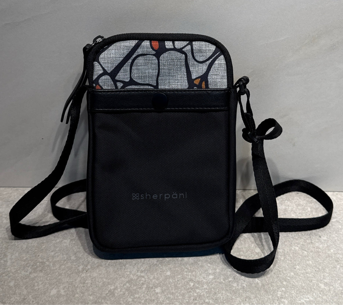 Sherpani Crossbody Bag