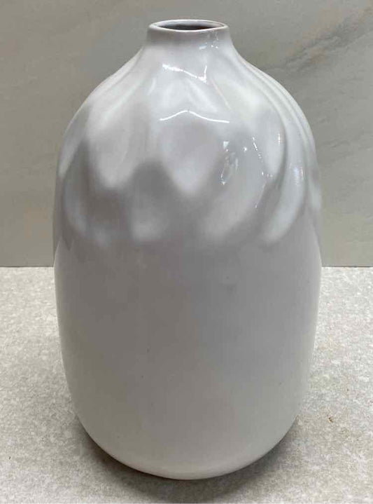 Broyhill Vase