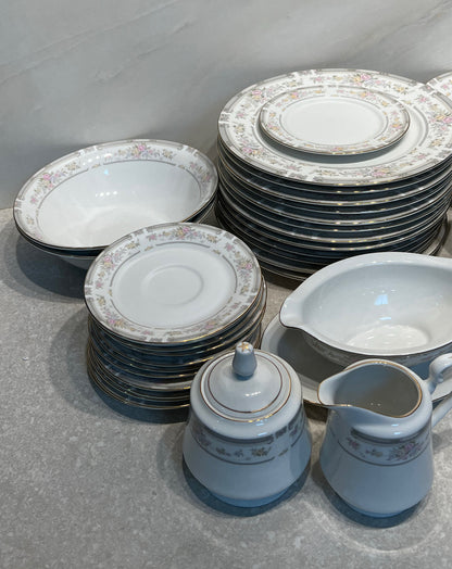 Farberware Dinnerware Set