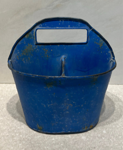 Tin Carrier