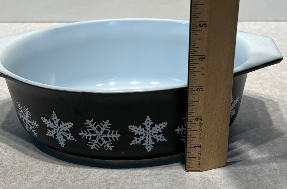 Pyrex Snowflake Bowl 043 - No Cover