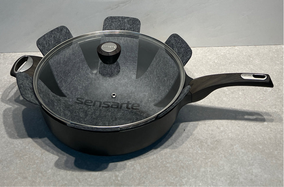 Sensarte Covered Pan