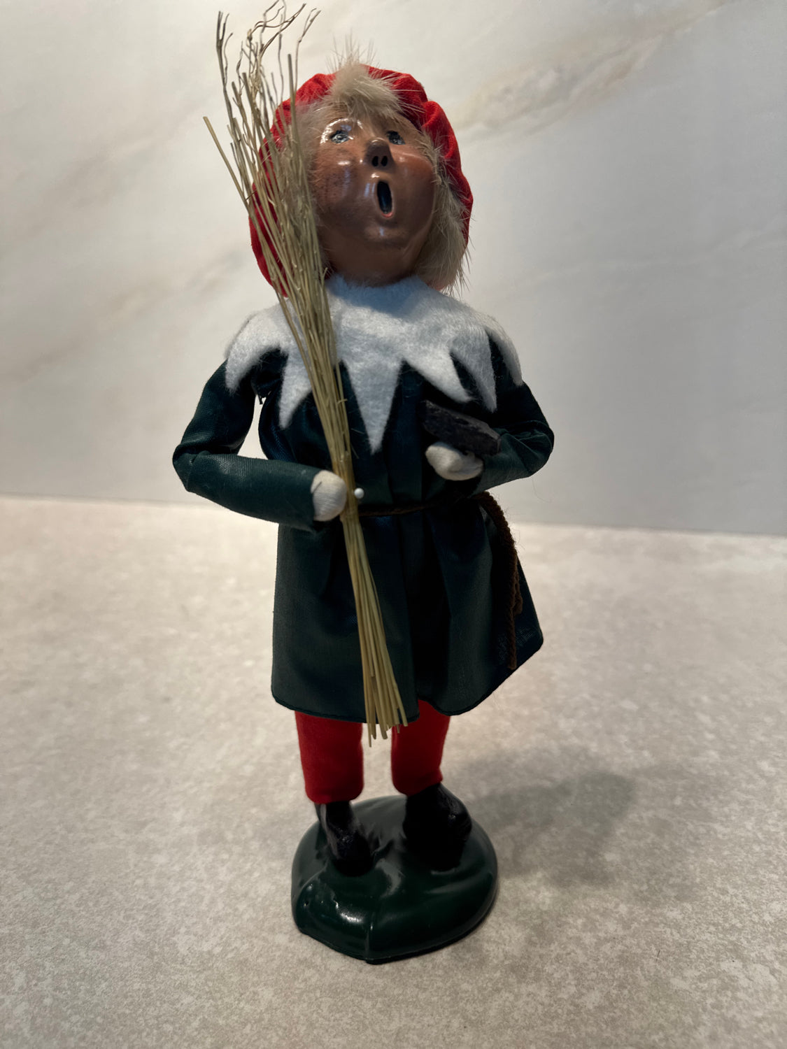 Byers Choice Caroler