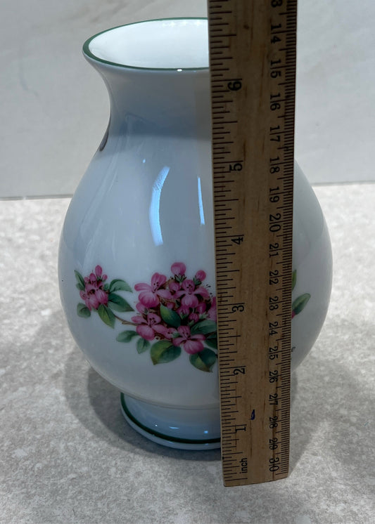 Worcester Herbs Vase